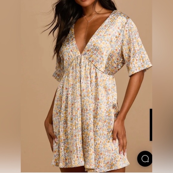 NWT Lulus Satin Express Yourself White Yellow Blue Floral Print Babydoll Dress - Picture 3 of 10